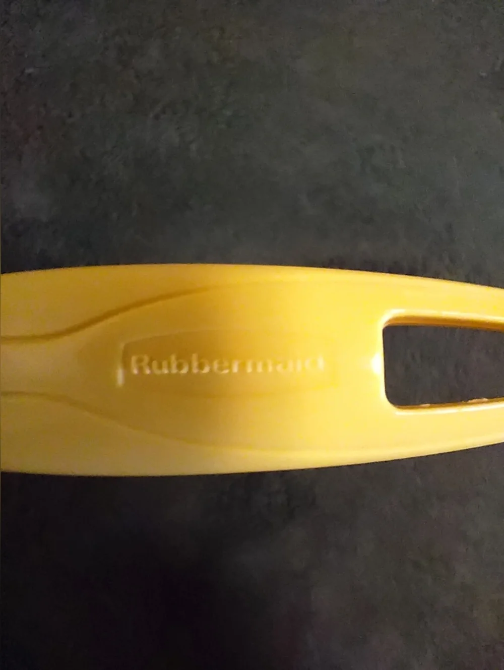 Rubbermaid Rubber Spatula/Scraper Has Section In Handle For Hanging